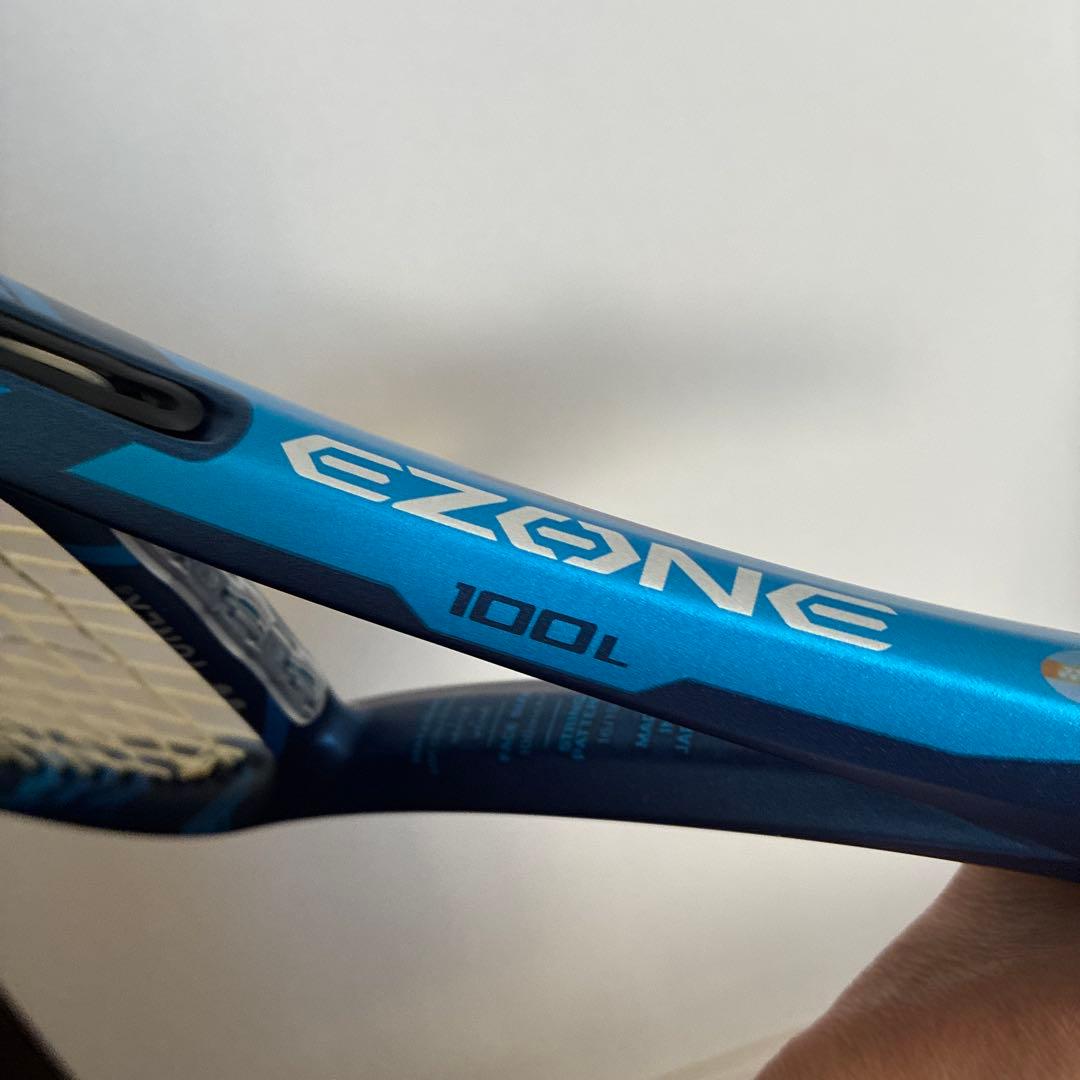 ヨネックステニスラケットEZONE 100L