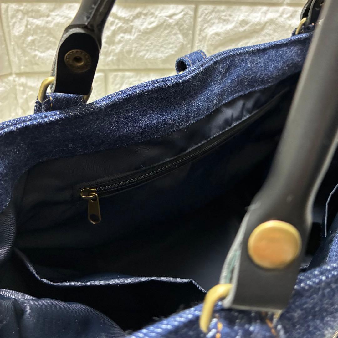 デニムリメイク　濃い色デニムとグレーファーのキューブバック　合皮持ち手・底横長