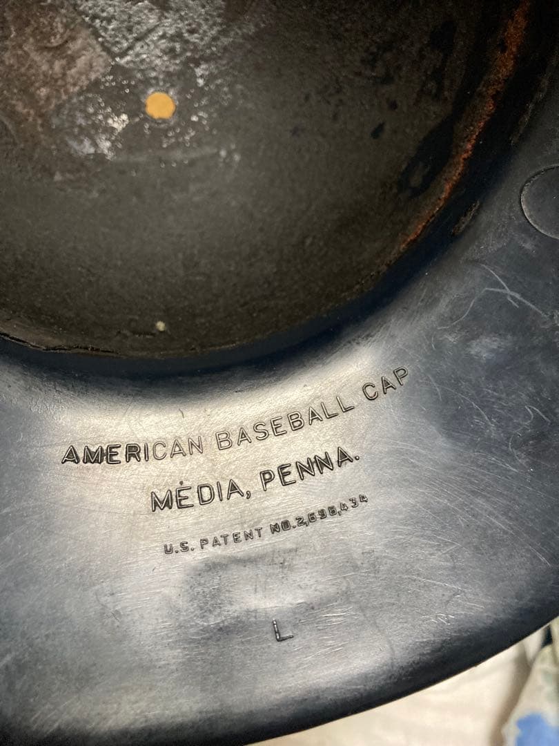 大洋ホエールズ　本物ヘルメット 背番号8