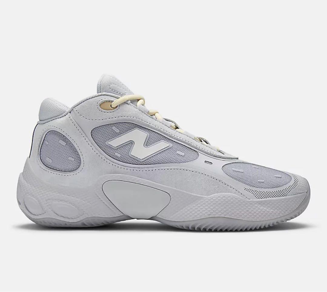 New Balance「Fresh Foam BB v3」28.0cm ワイズD