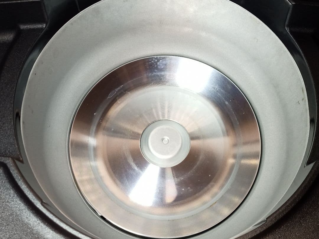 2021年製　SHARP ホットクック KN-HW16E-W ホワイト 1.6L