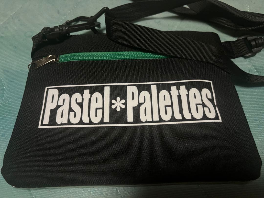 氷川日菜　ポーチ　バンドリ　缶バッジ