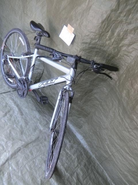 205：FELT　クロスバイク　部品取等ジャンク　引取限定：埼玉県所沢市