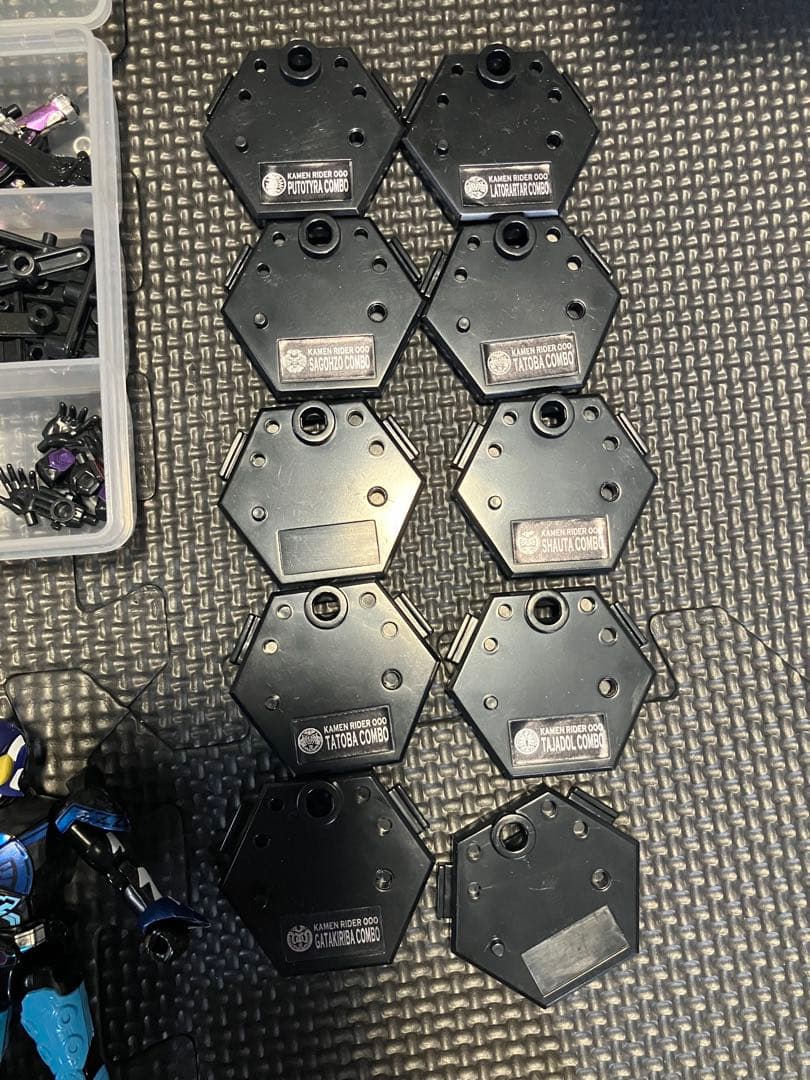 層動　仮面ライダーオーズ　コンボチェンジ　セット