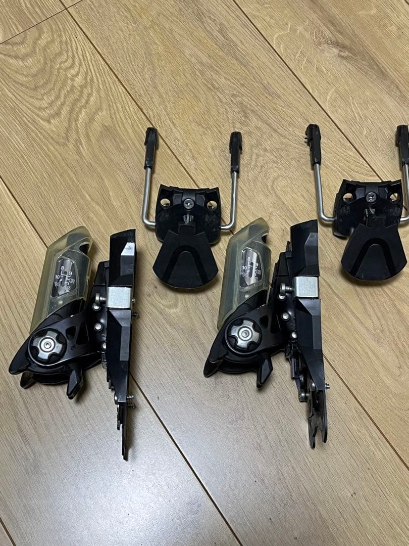 Look トゥー　Pivot 15 、ヒール　PX15 スキー ビンディング