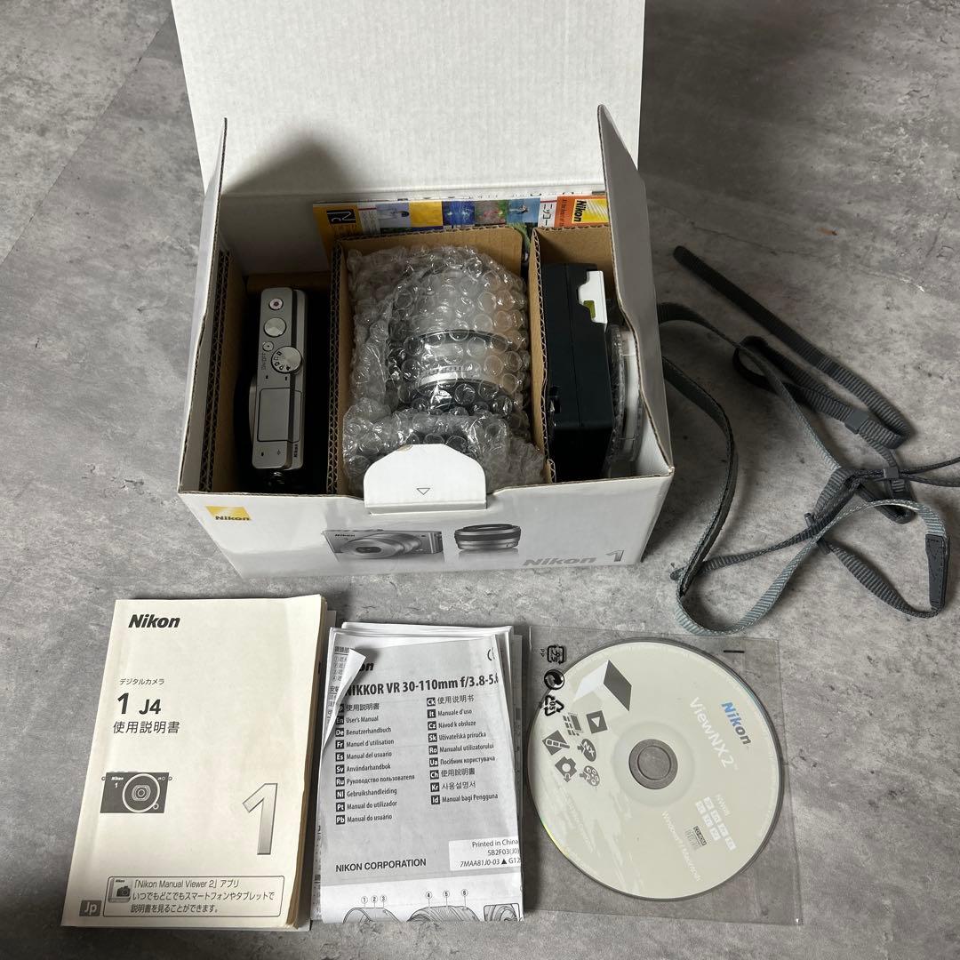 「美品」Nikon 1 J4 ミラーレスカメラ ダブルズームキット