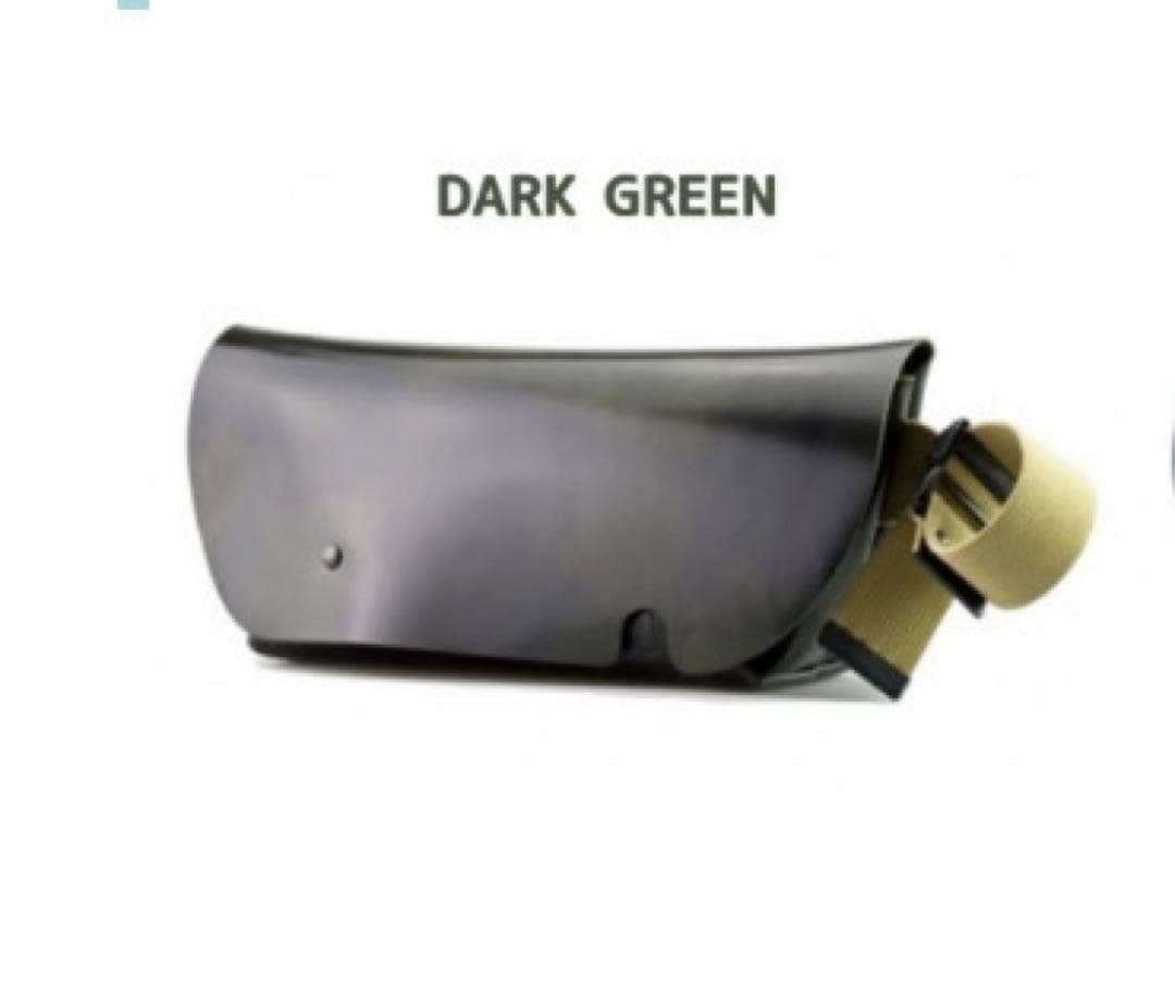 【新品タグ付き】Uni&co ダークグリーン メッセンジャーバッグ