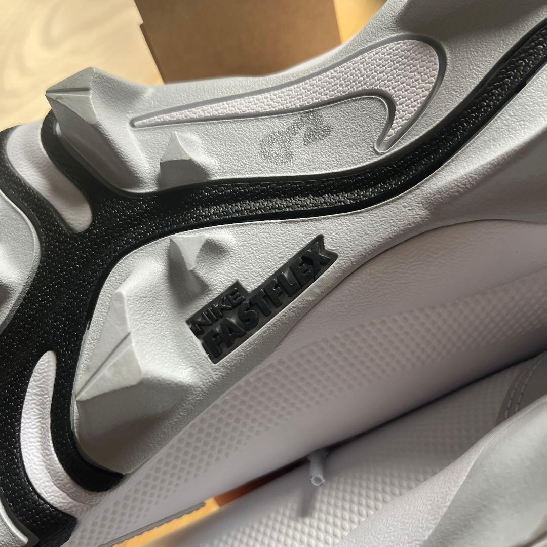 28cm　ナイキ　野球　ポイント　スパイク　白　Force Trout 9