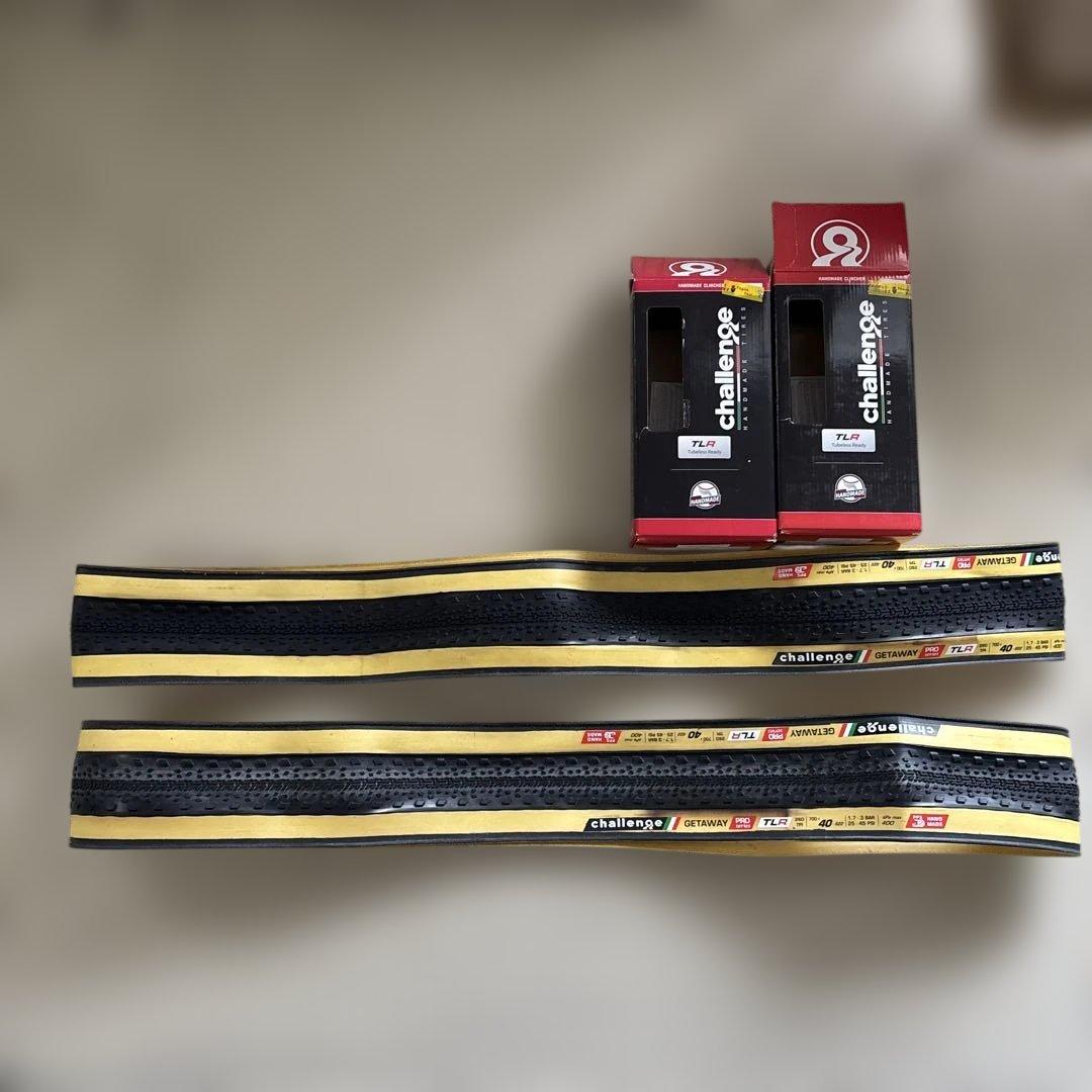 チャレンジGETAWAY TLR 700x40c チューブレス　グラベル　ペア