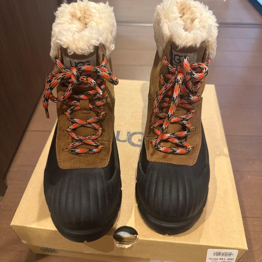 UGG ボアブーツ 23cm ほぼ未使用 やさしい雰囲気