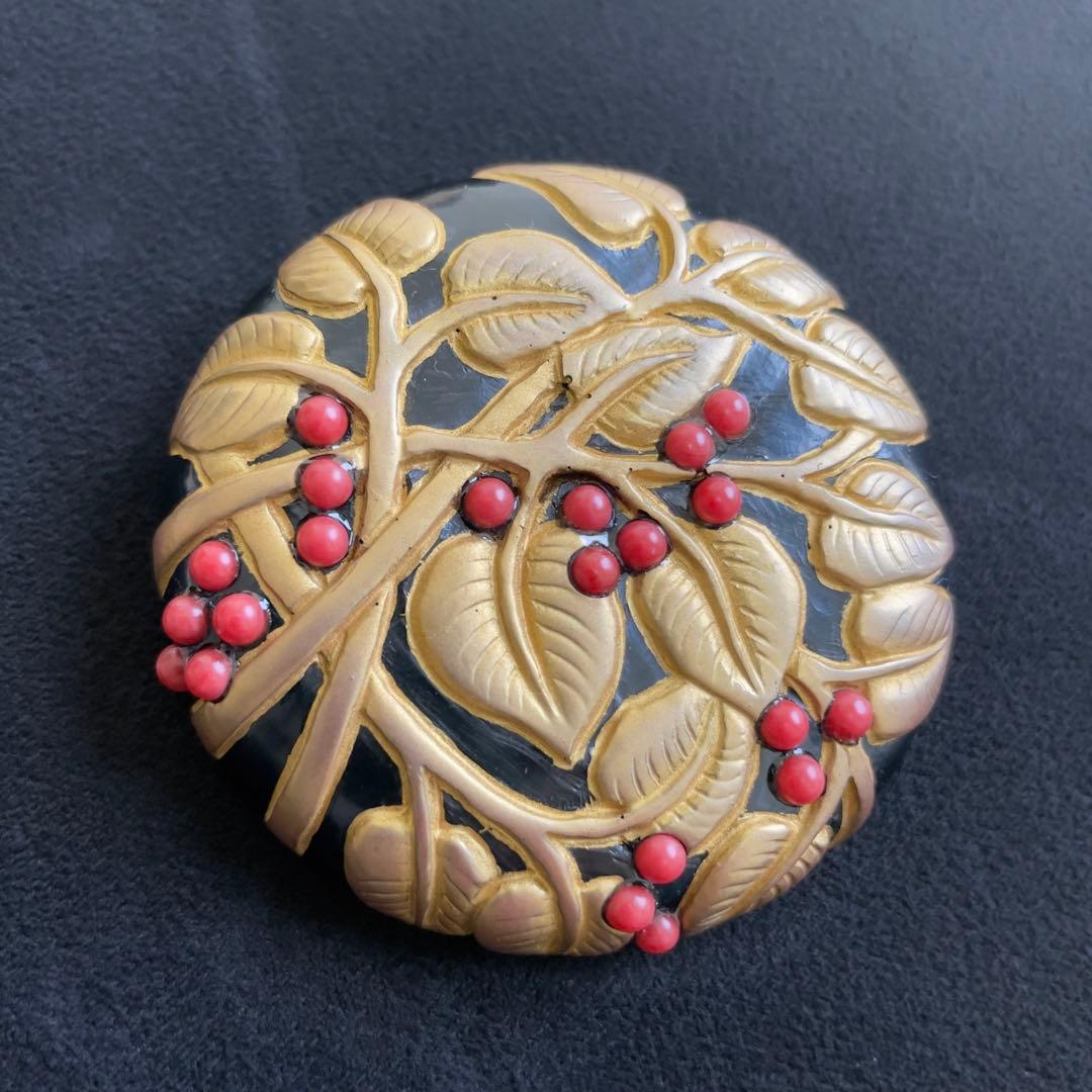 【18】AKIO MORI 珊瑚と金彩のブローチ　ヴィンテージ　レア