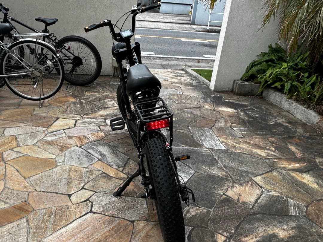 CYCOO GHOST電動アシスト自転車 カスタム多数　ブラック