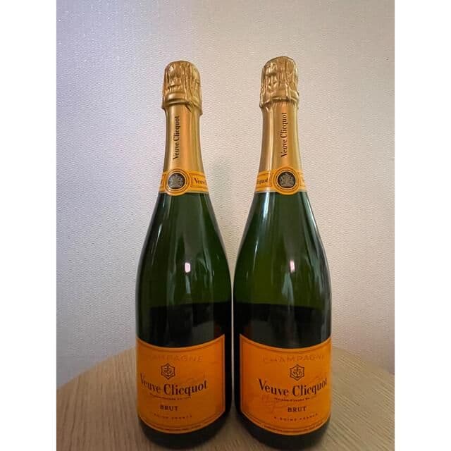 けいじと亀ページ☆ヴーヴ・クリコイエローラベル☆750m 箱無し新品