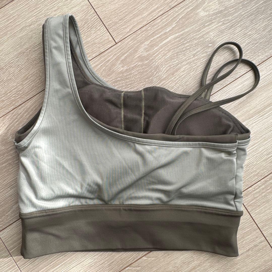 LAVA SUKALA ecoアシンメトリーブラトップ&レギンス 上下セットS