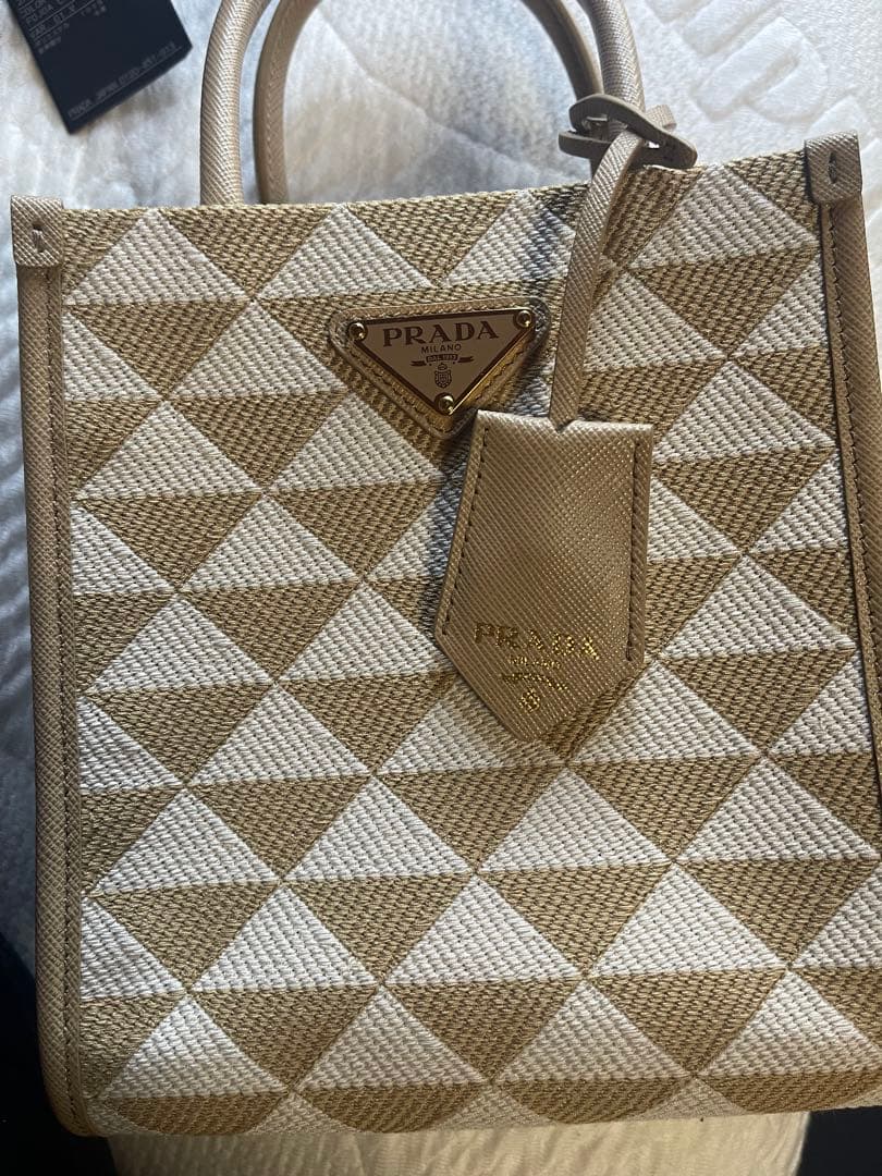 美品♡ プラダ シンボル エンブロイダリーファブリック ミニバッグ