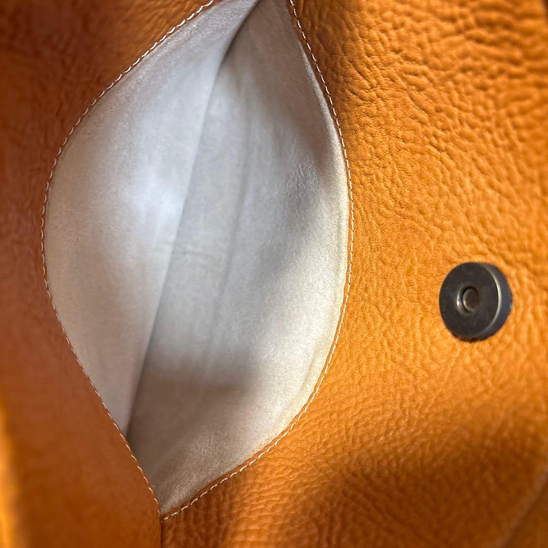 土屋鞄製造所トーンオイルヌメ ジップトップショルダー（ブラウン）