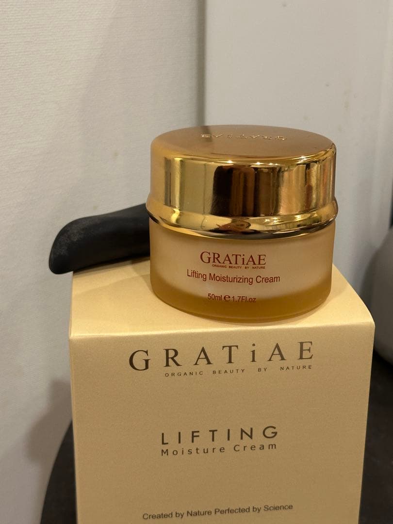 フェイスクリーム GRATiAE Lifting Moisturizing Cream 50ml