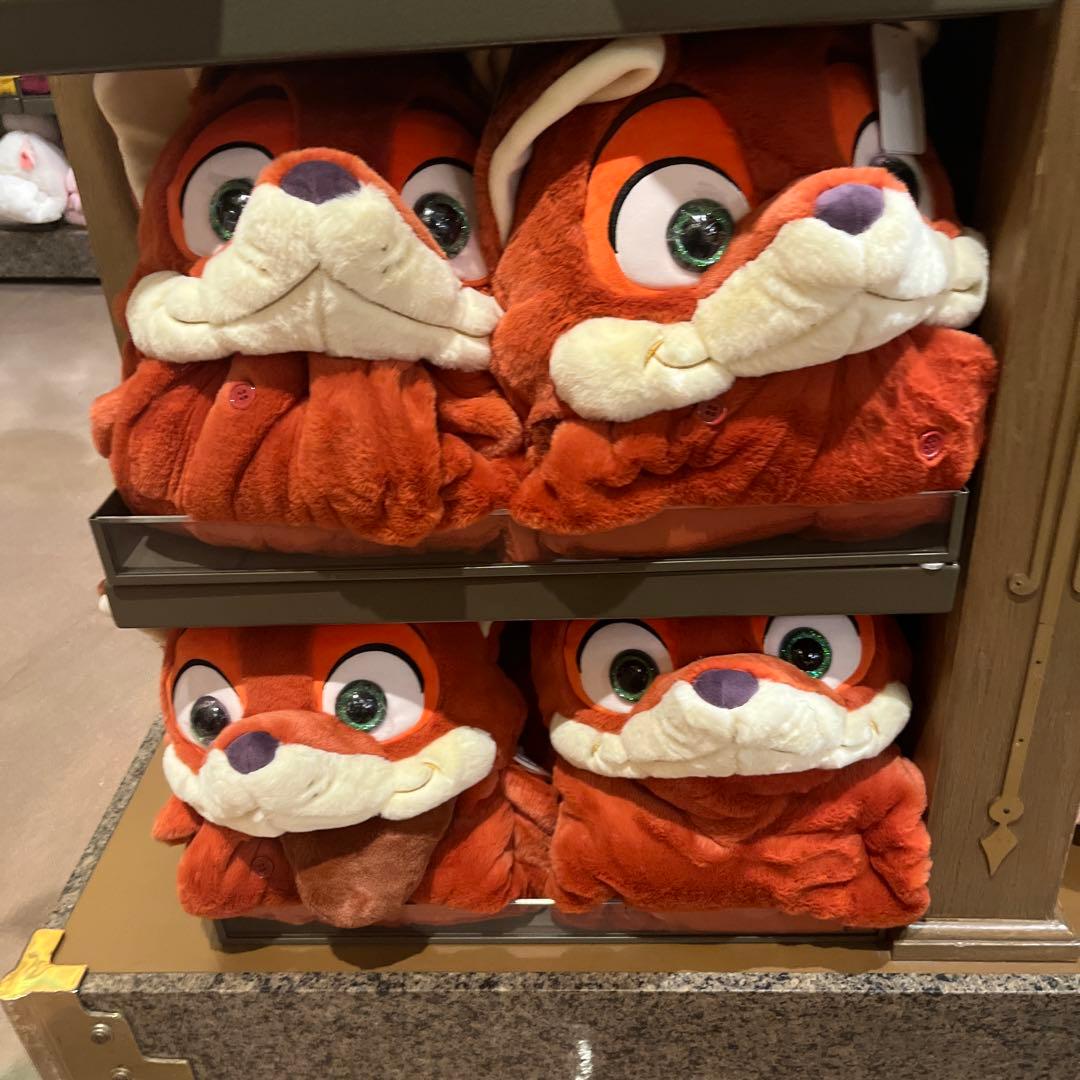 上海ディズニーランド　ズートピア２　ニック　ブランケット　なりきり　手袋