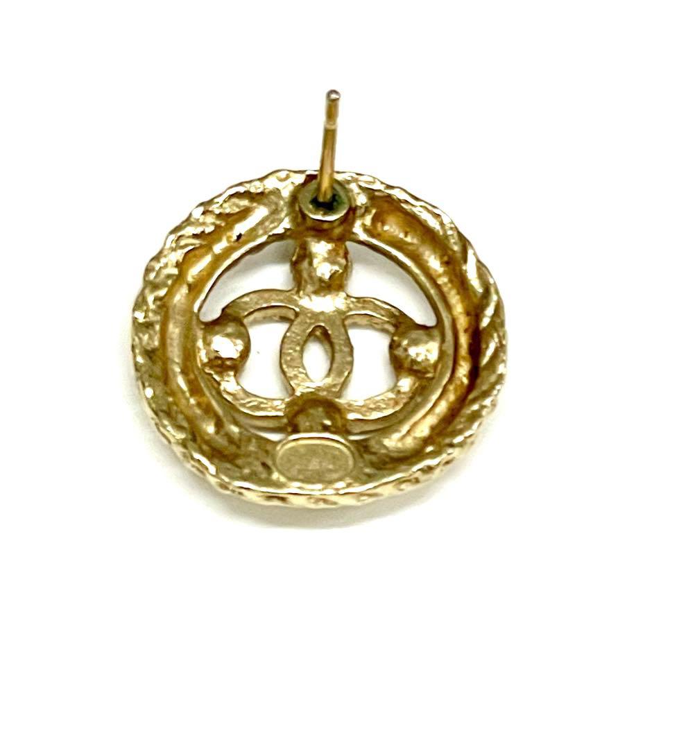 正規品CHANELサークルパールピアス　片方