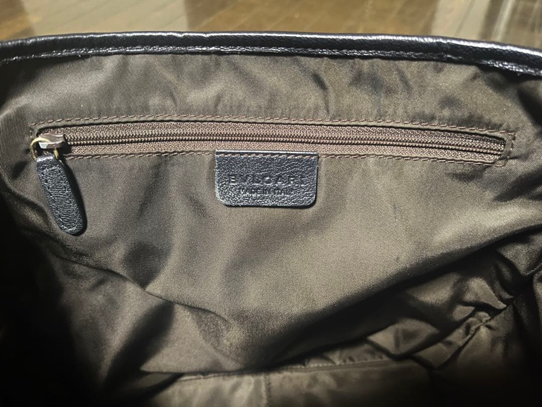 BVLGARI ブラックレザー ハンドバッグ