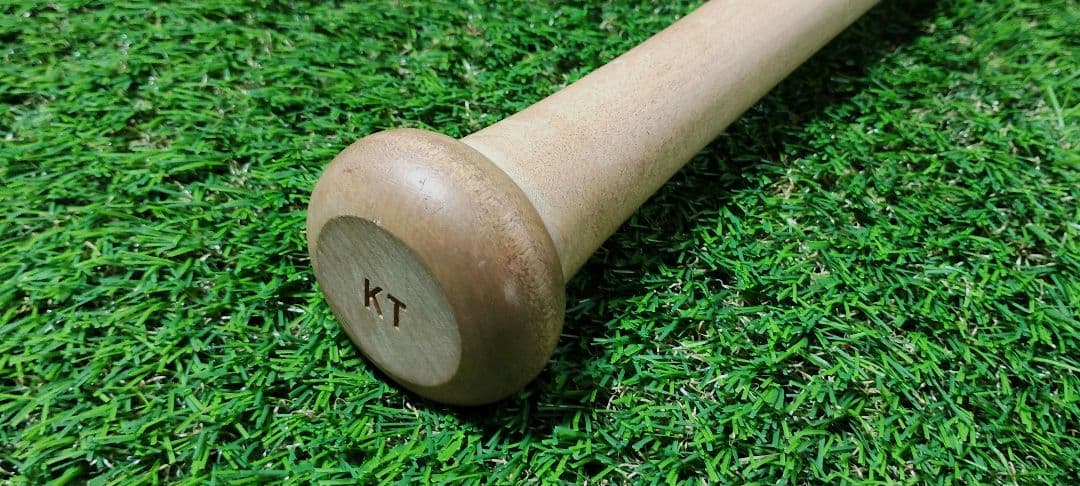 アシックス　田中広輔　木製バット　①