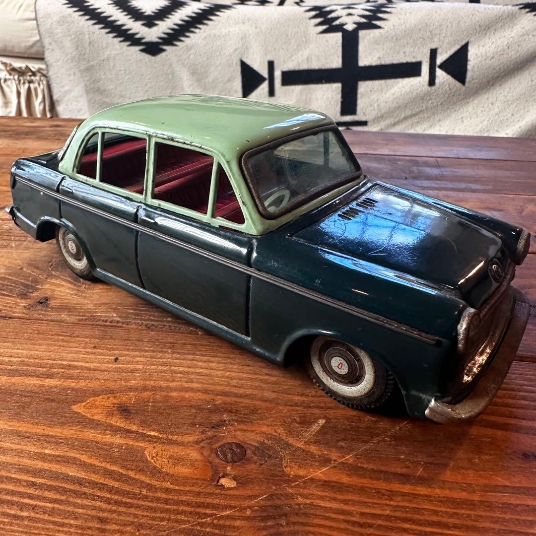 昭和レトロ　ブリキ おもちゃ　ダットサン　ブルーバード　希少