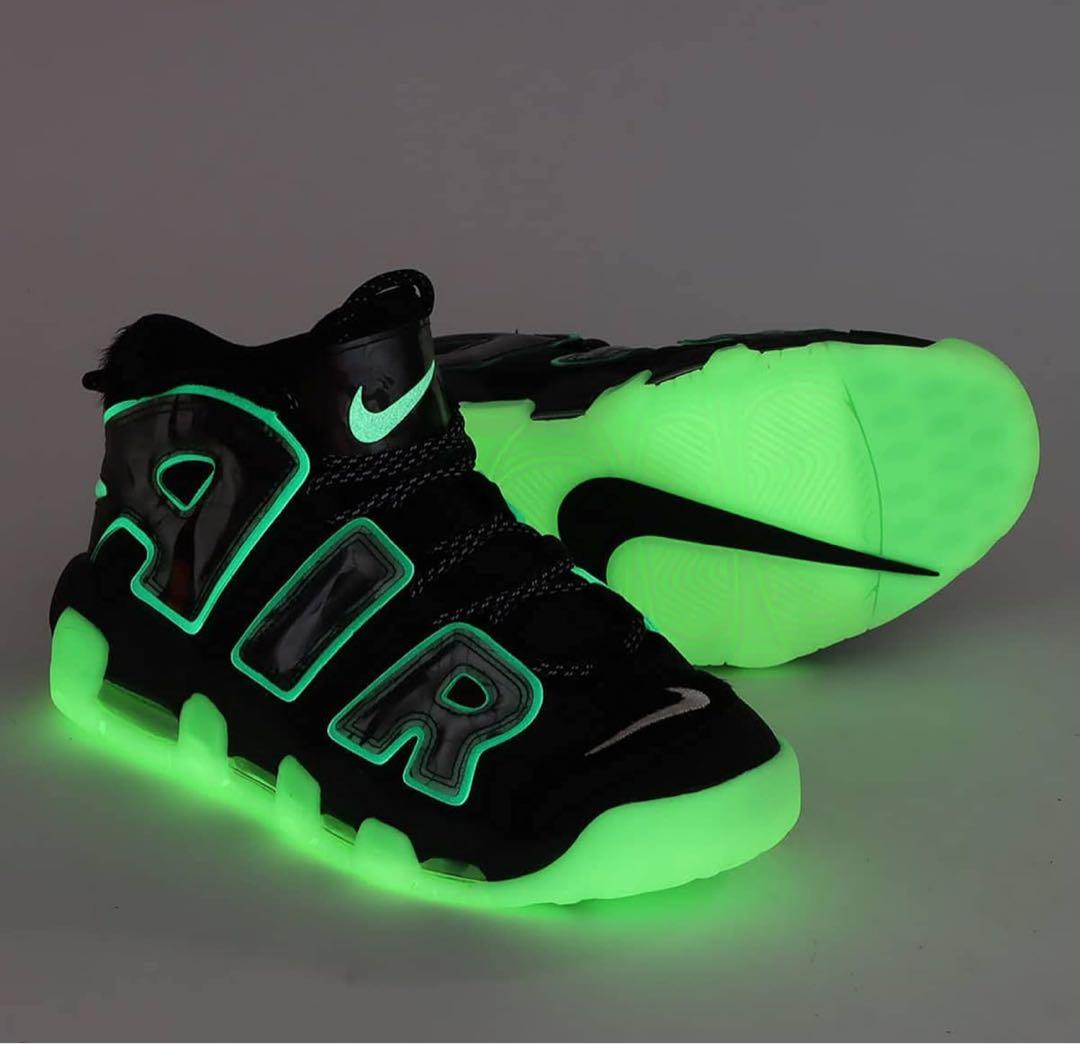 モア アップテンポ '96 オフノワール/ピュアプラチナム/ブラック/セイル