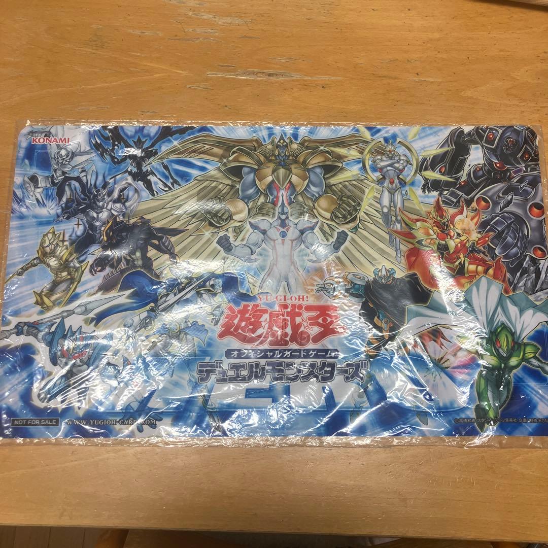 HERO プレイマット　ネオス　ヒーロー　E・HERO 遊戯王　遊戯王の日