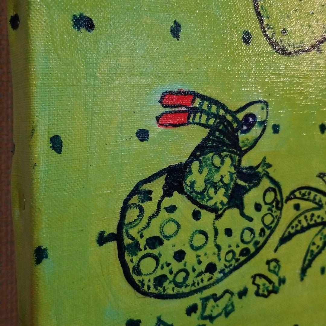 油絵　専用　卵から出てくる赤ちゃんを見るお母さん