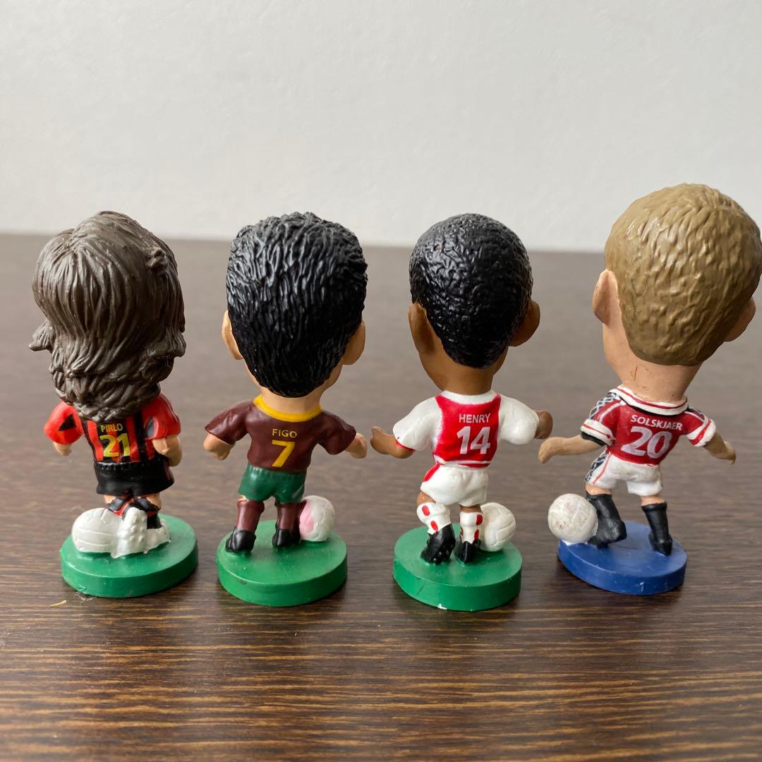 コリシアンサッカーフィギア２６体　中田英寿　中村俊輔　デルピエロ　カカ　ベッカム