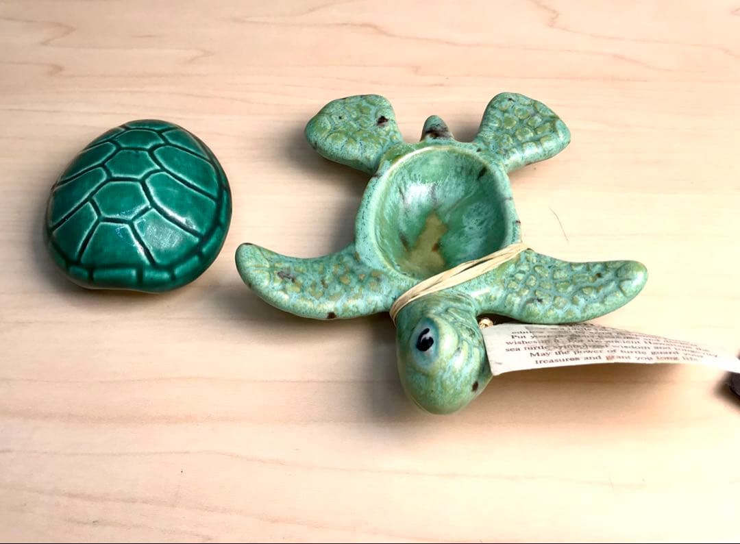 ハワイ島 ウミガメ オブジェ 陶器製 4本