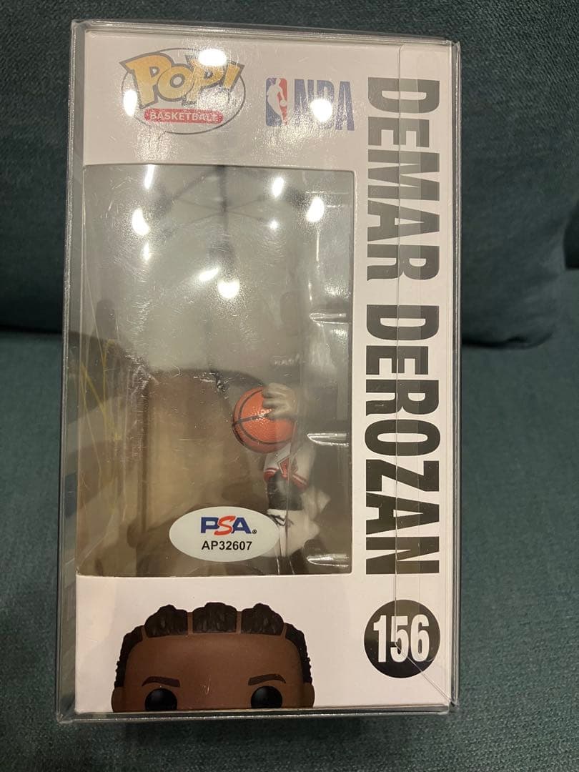 【PSA鑑定済】デマー・デローザン 直筆サイン入り フィギュア 156