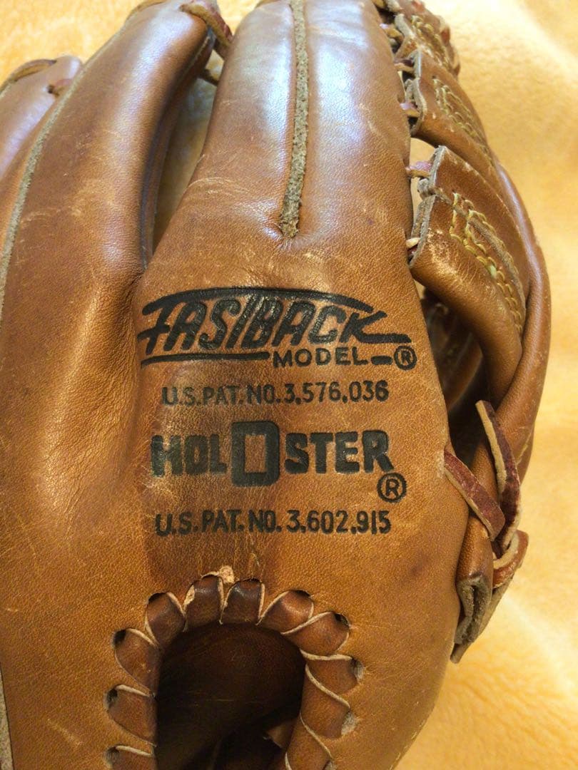 Rawlings Fastback RG237右利き 軟式グローブ ビンテージ