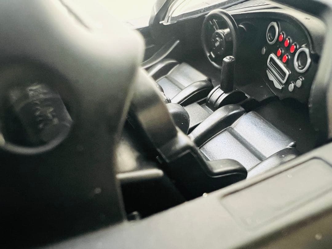 1:24 1989年映画版合金製バットモービル（新品.組立不要）