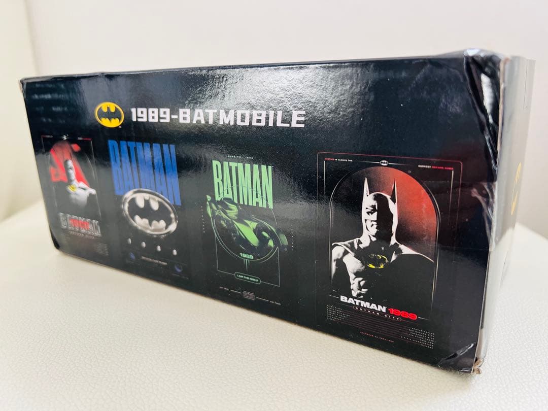 1:24 1989年映画版合金製バットモービル（新品.組立不要）