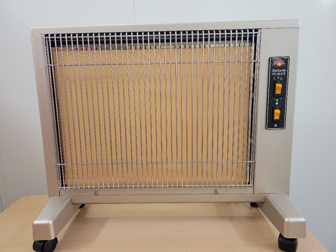 電気ヒーターサンルミエ キュート E800LS 温度調整機能付き