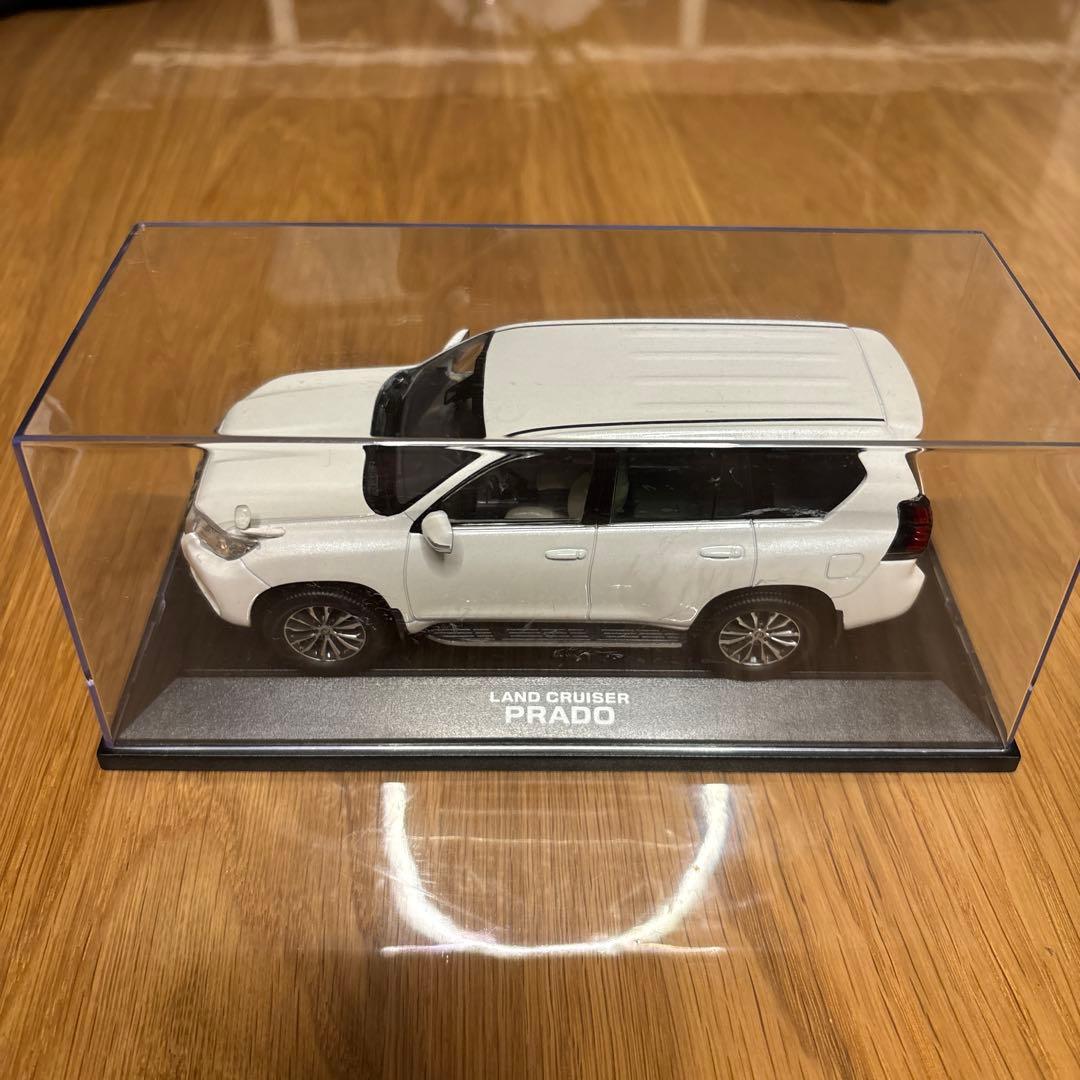 ランドクルーザー プラド 1/30 ミニカー　非売品