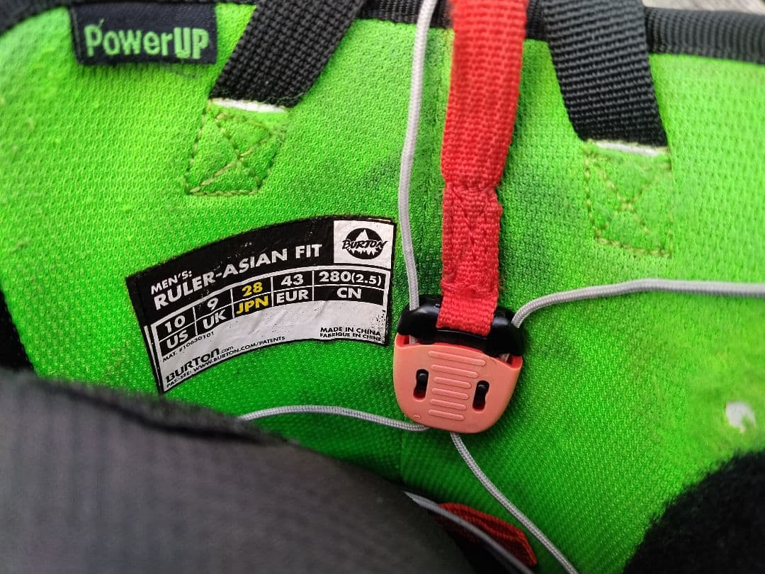 バートン スノーボード 3点セット BURTON 151 ビン ブーツ 28