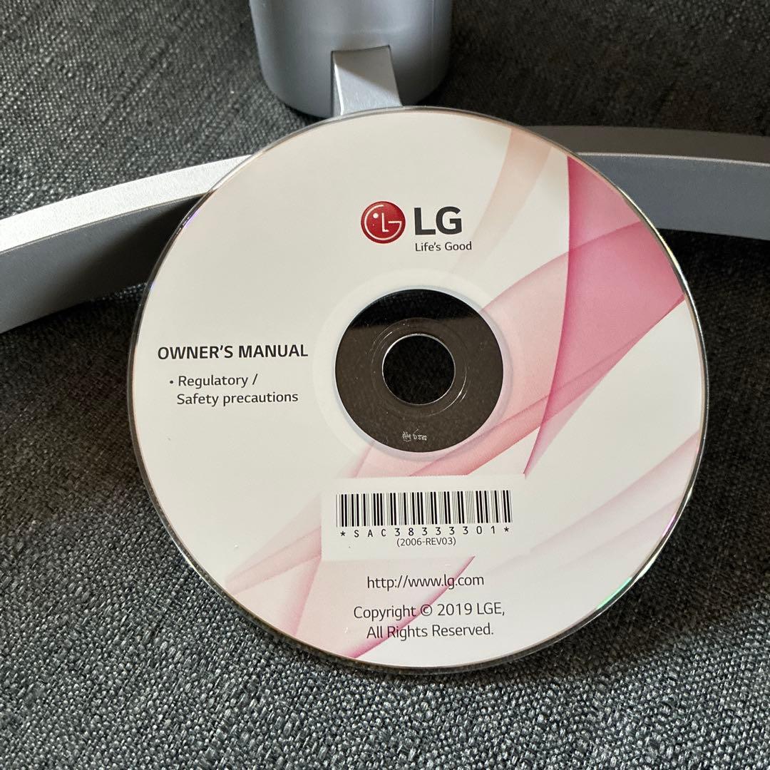 27インチ4K液晶モニター LG 27UL550-w