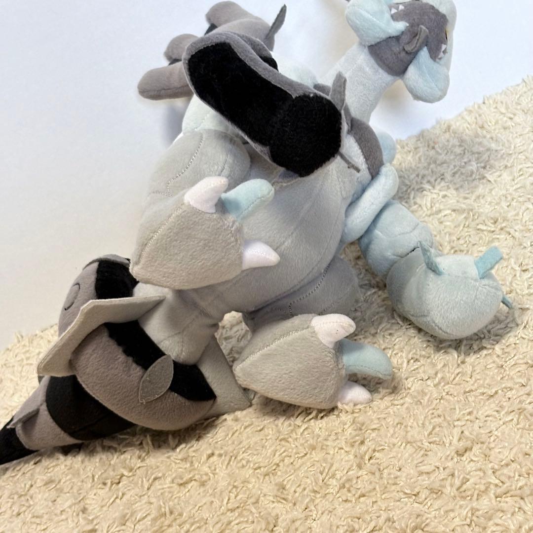 キュレム　ぬいぐるみ　ホワイトキュレム　ブラックキュレム　タカラトミー　TOMI