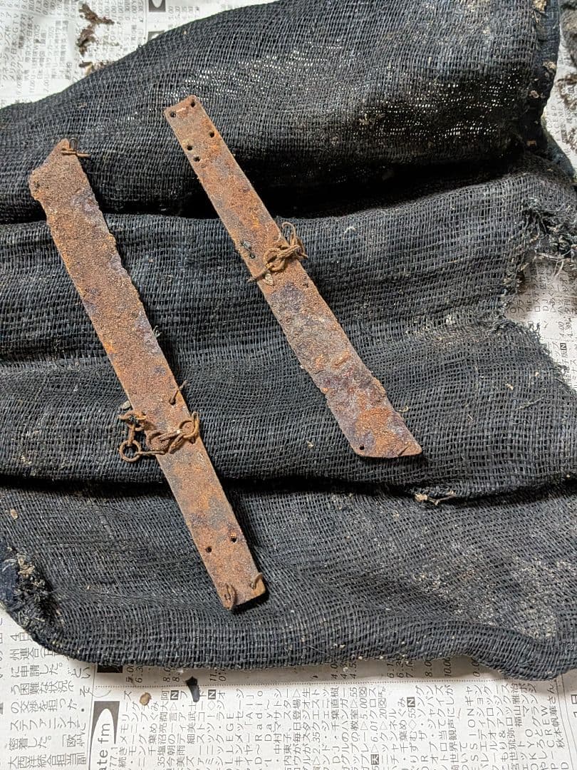 戦国浪漫時代本歌実戦残骸数百年前頃鉄地片袖籠手脛当稀少レア資料コレクション