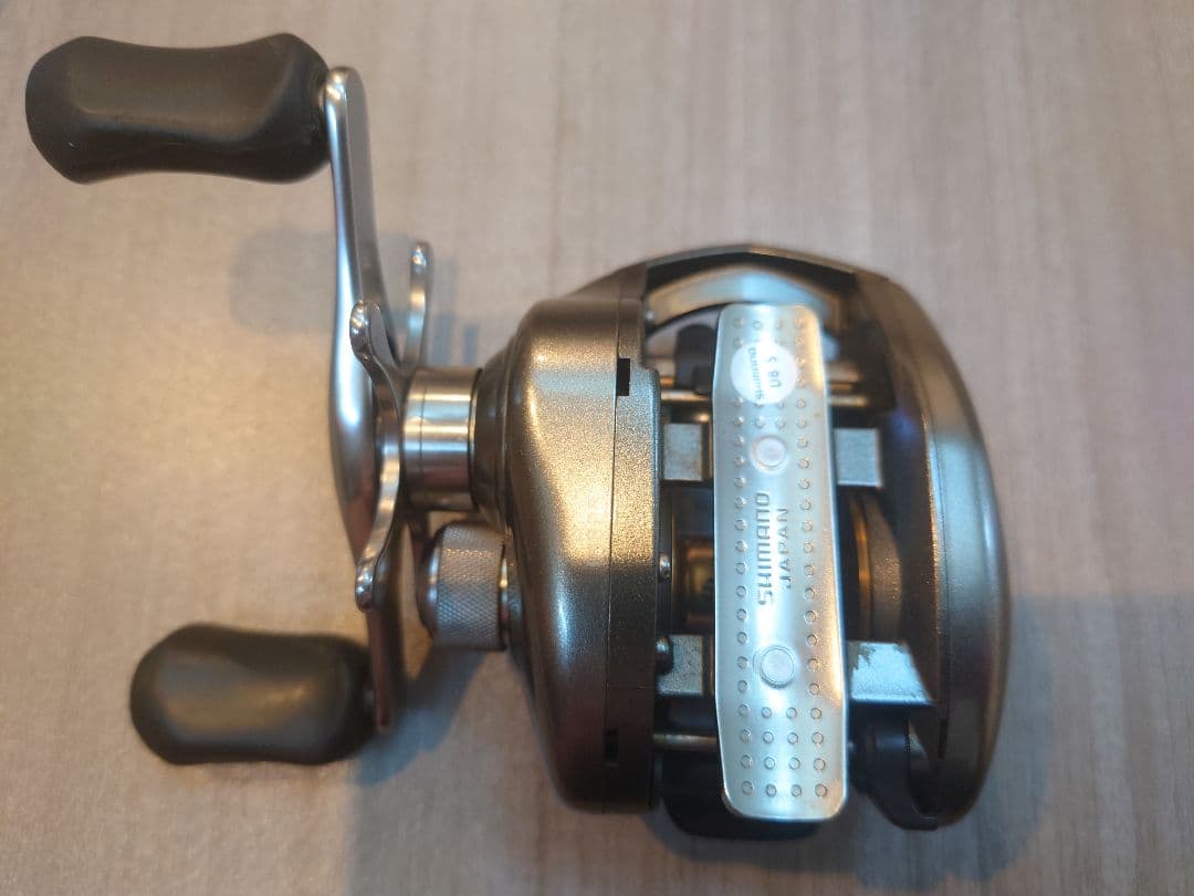 SHIMANO NIUM XT ベイトリール