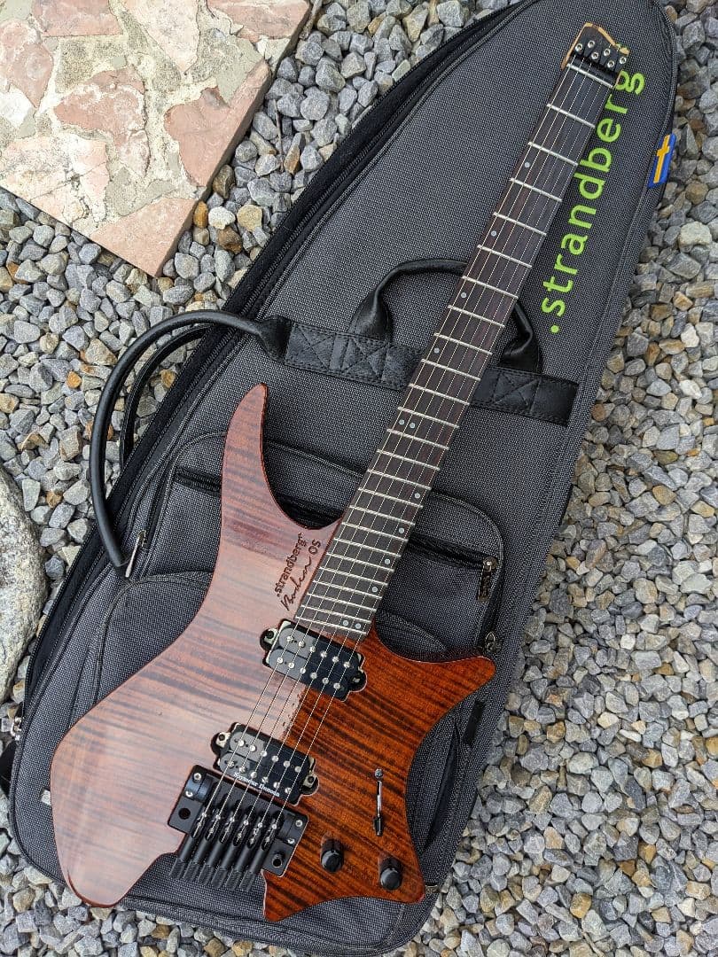 Strandberg OS 6 トレモロ gloss