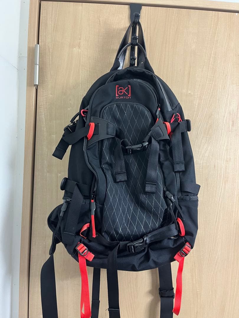スノーボード Burton [ak] Taft 28L Backpack