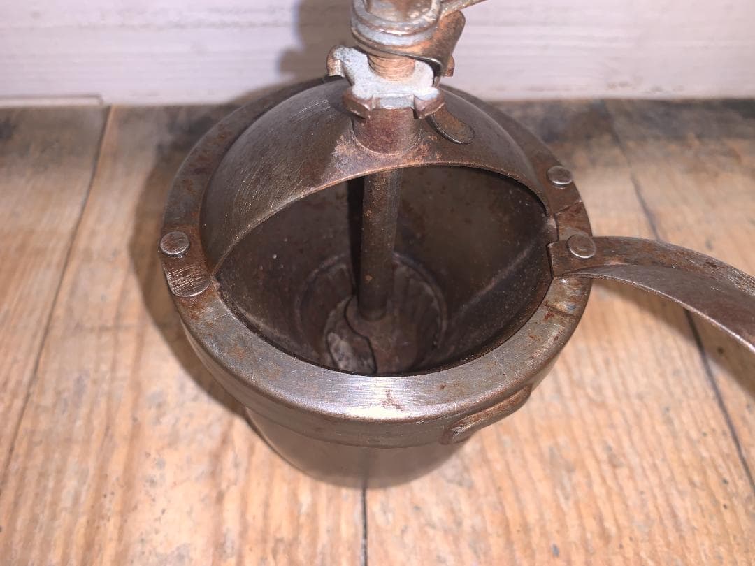 フランス アンティーク　コーヒーミル　Peugeot プジョー G1