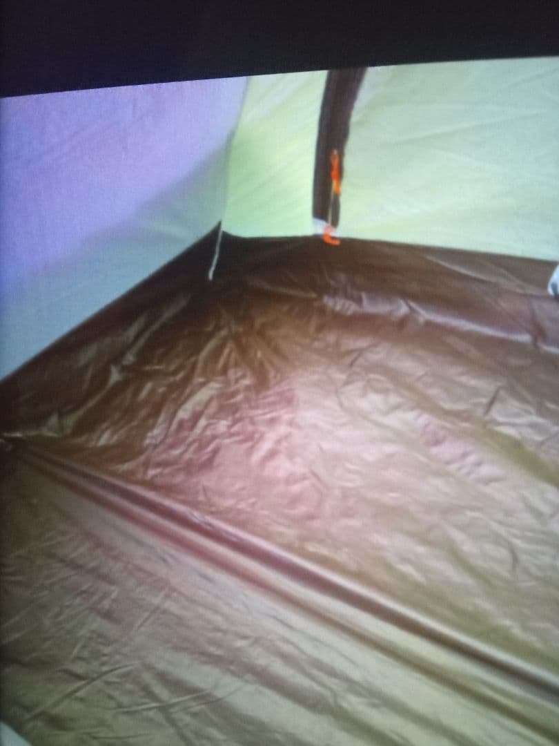 ソロキャンプにオススメ　4点セットです　テントにチェア、テーブル等