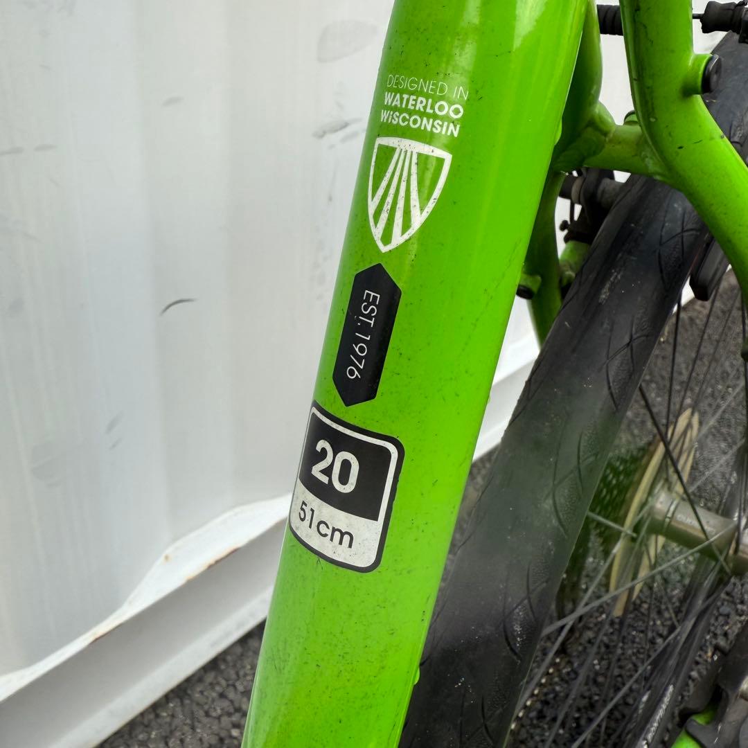 クロスバイク 7.4FX 身長175-186cm 定価8.3万円 グリーン