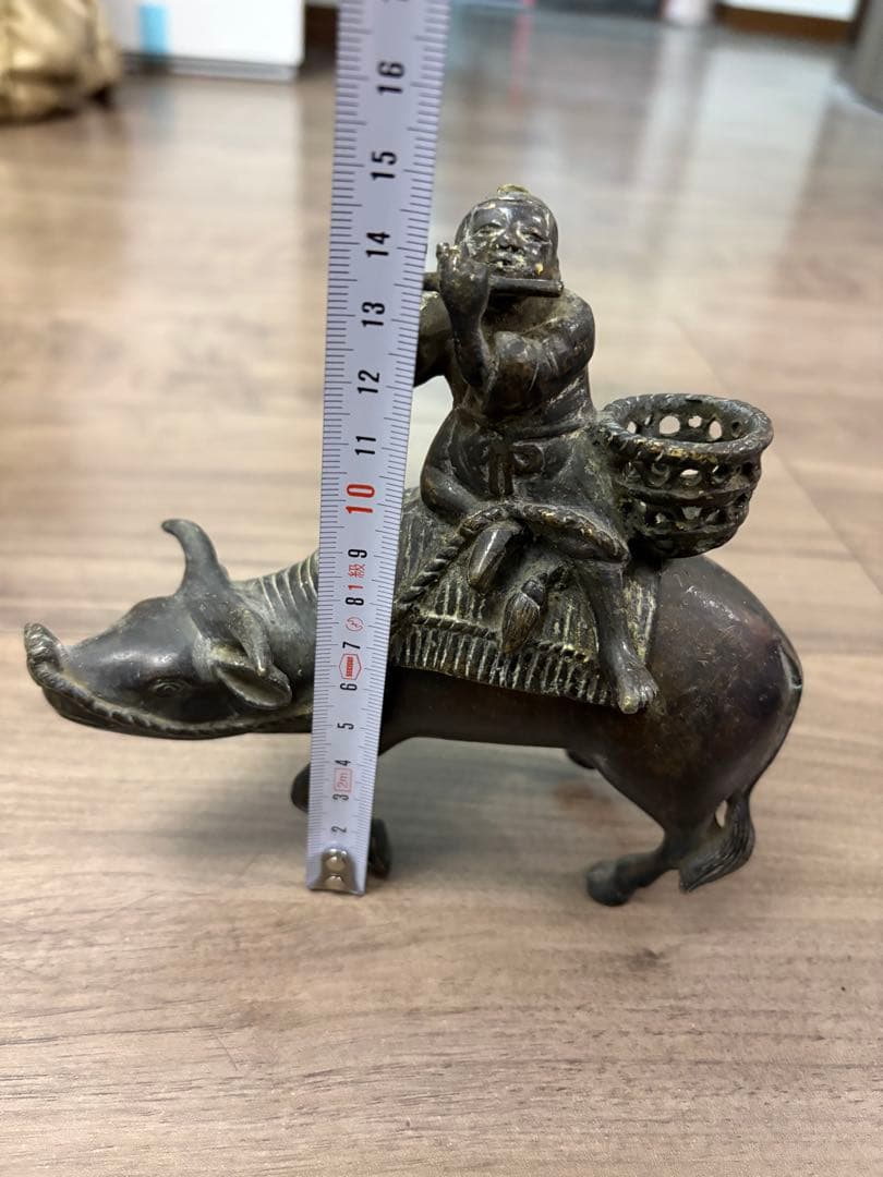 牛 翁 置物 香炉 牛に乗った翁 金属工芸 飾り 置物 骨董 古銅製
